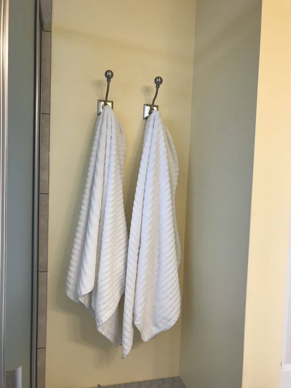 Large unit#2-Another view of the Bathroom