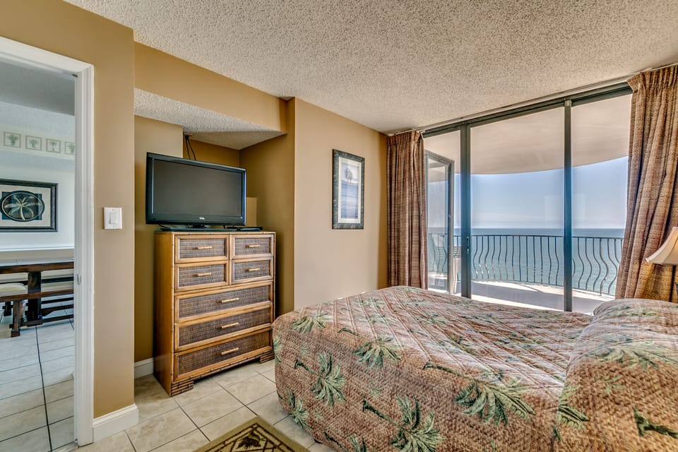 The lower oceanfront bedroom.  Bathroom to the left.