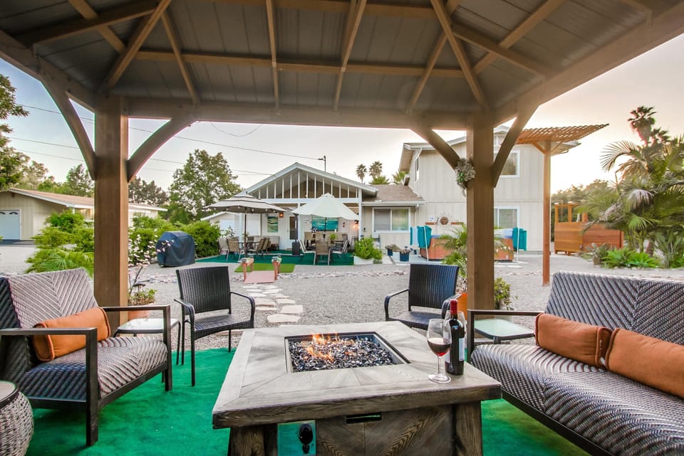 There are many areas for people to relax and congregate. 
