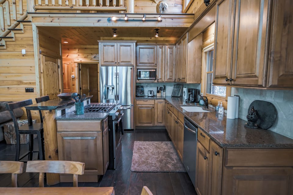 Fully Stocked Kitchen, Stainless Appliances