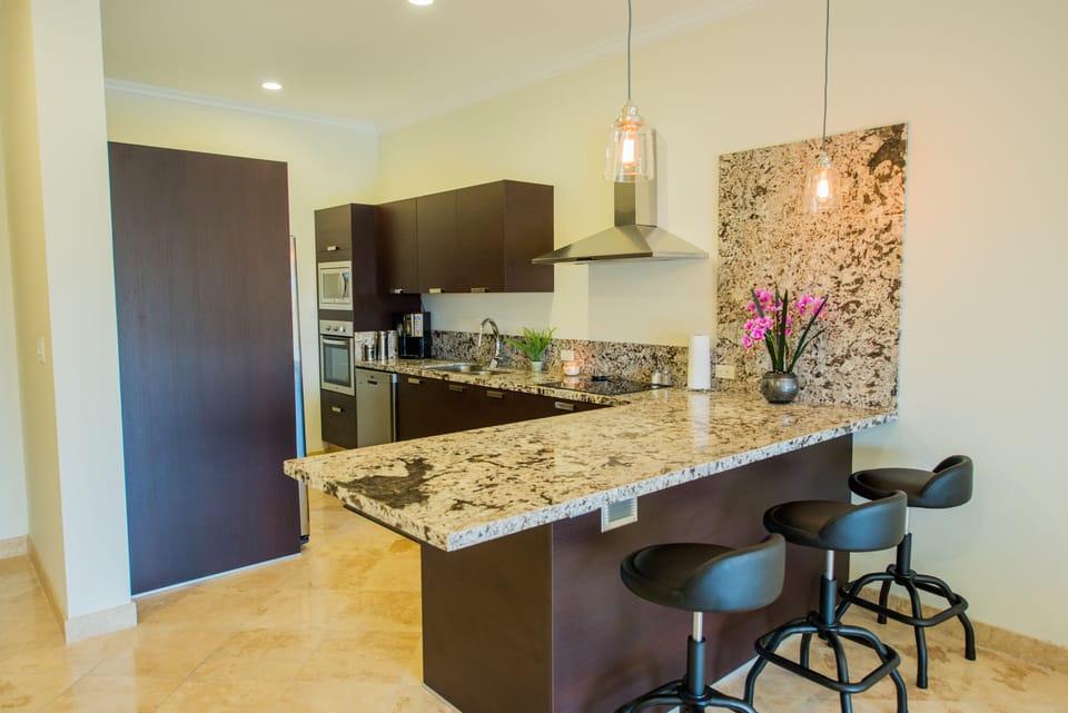 Beautiful granite counters 