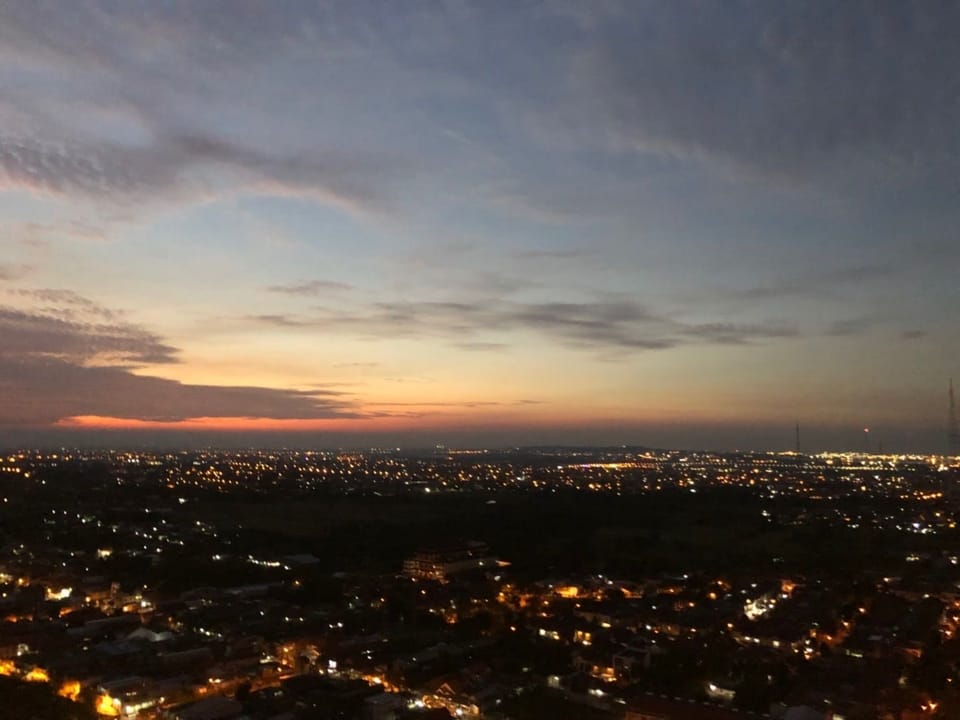 Suite | City view