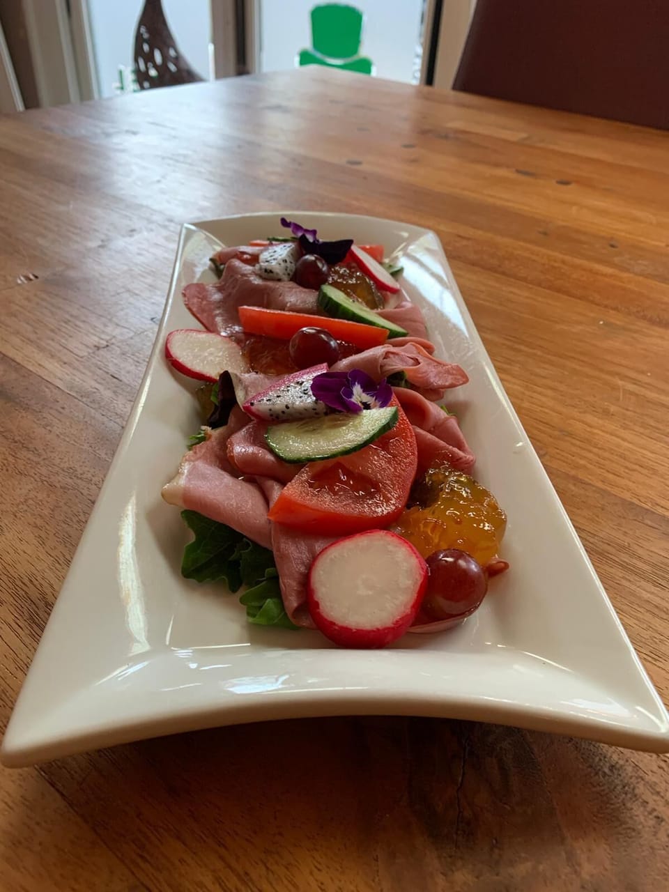 Lunch and dinner served