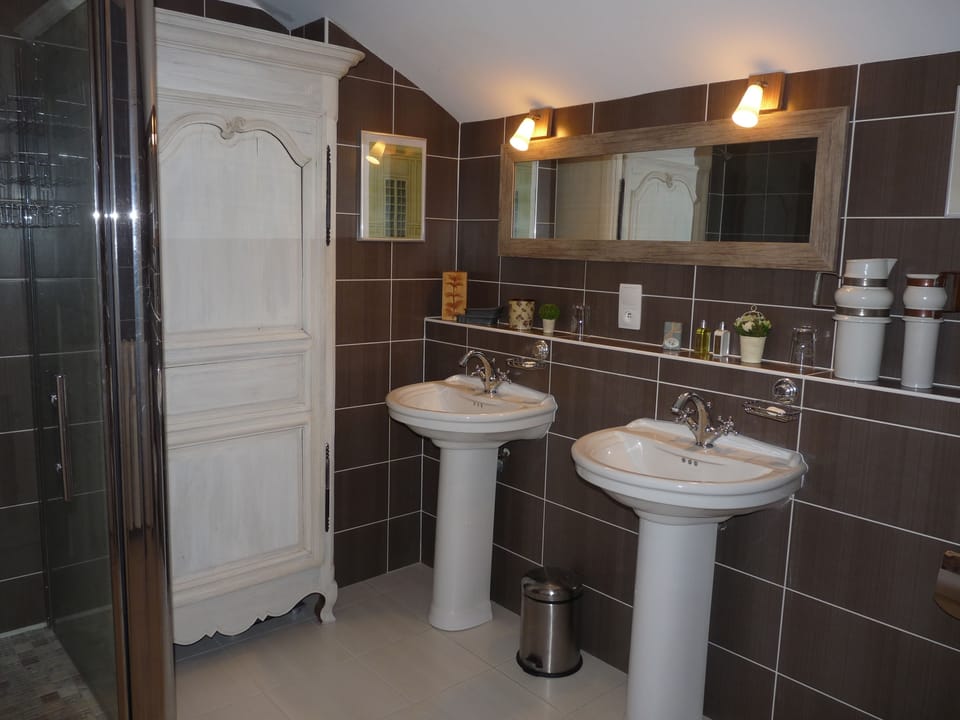 Bathroom | Shower, free toiletries, hair dryer, towels