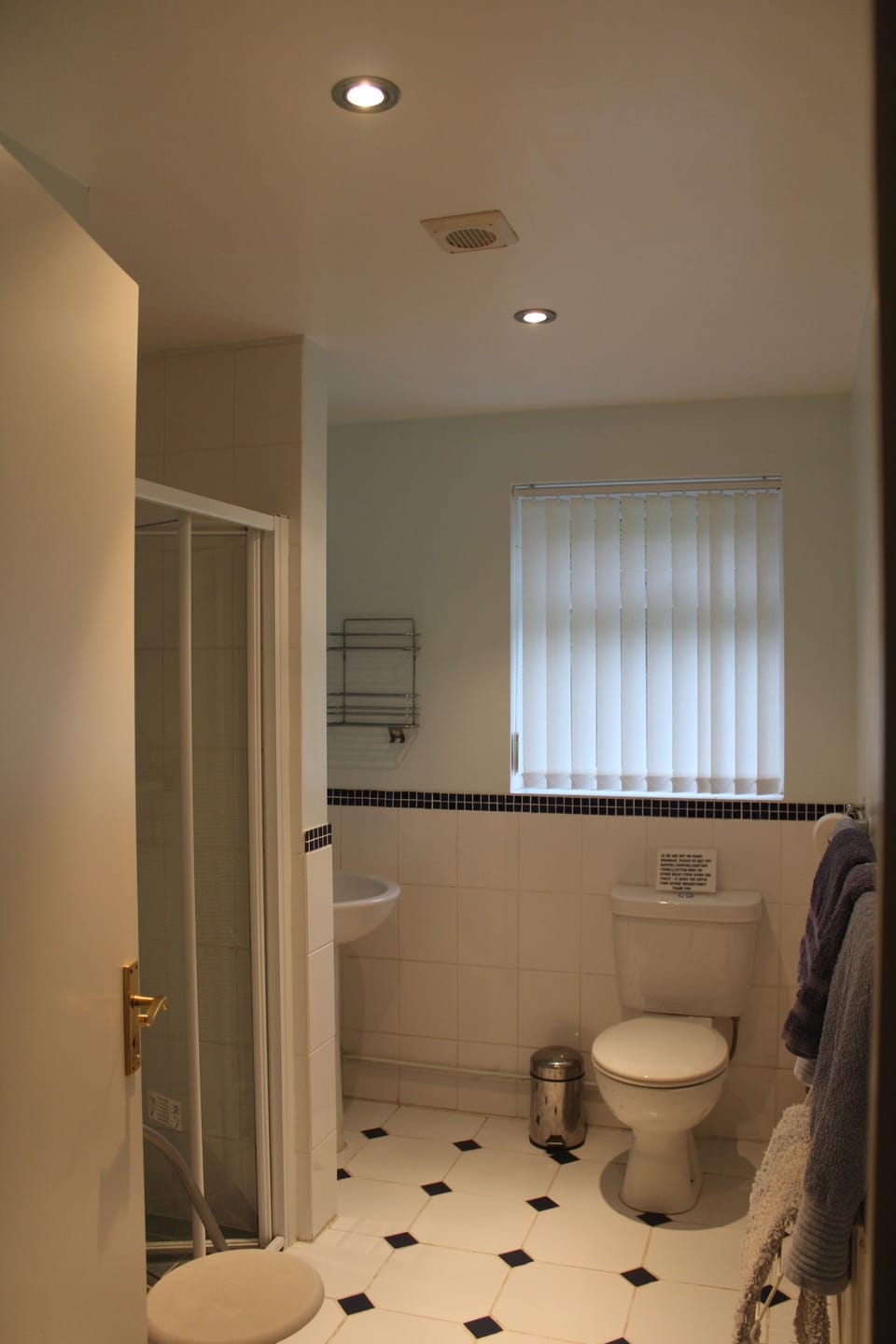 Bathroom shower