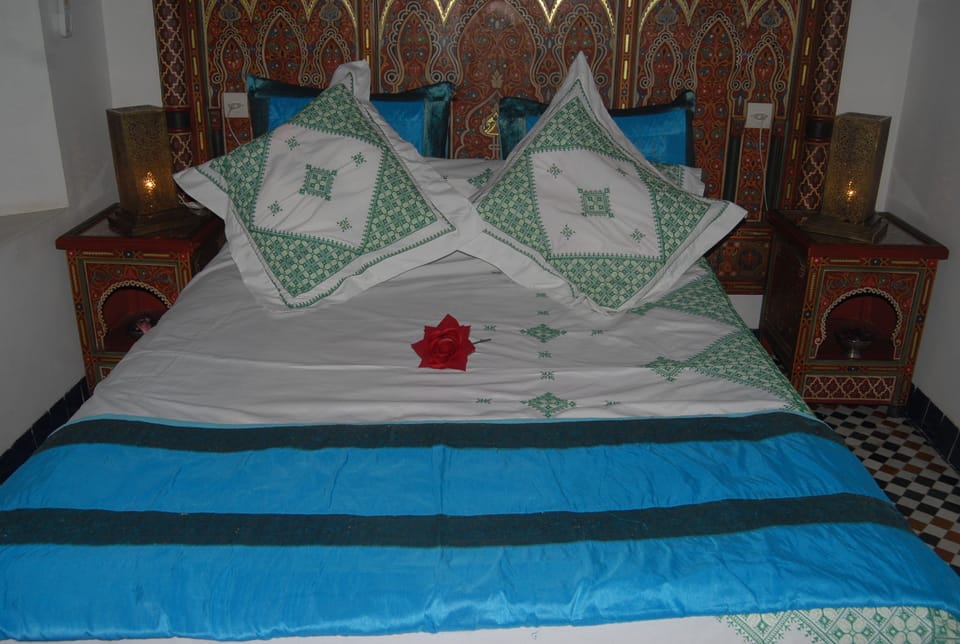 Suite, 1 Double Bed (Arabesque) | Blackout drapes, iron/ironing board (on request), WiFi (free)