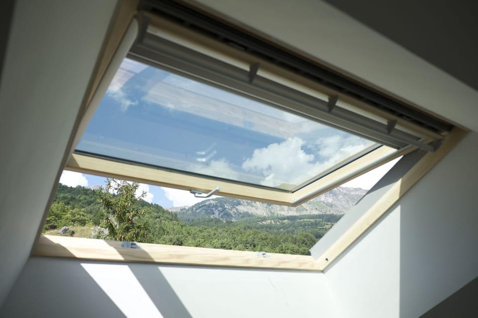 In each bedroom there is a velux window with mountain views