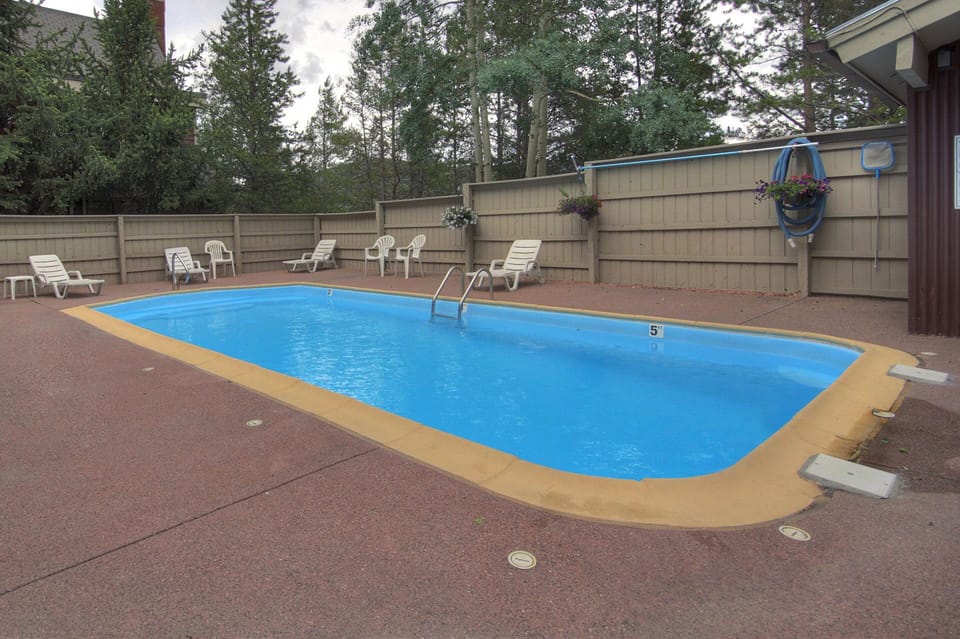 Outdoor Heated Swimming Pool