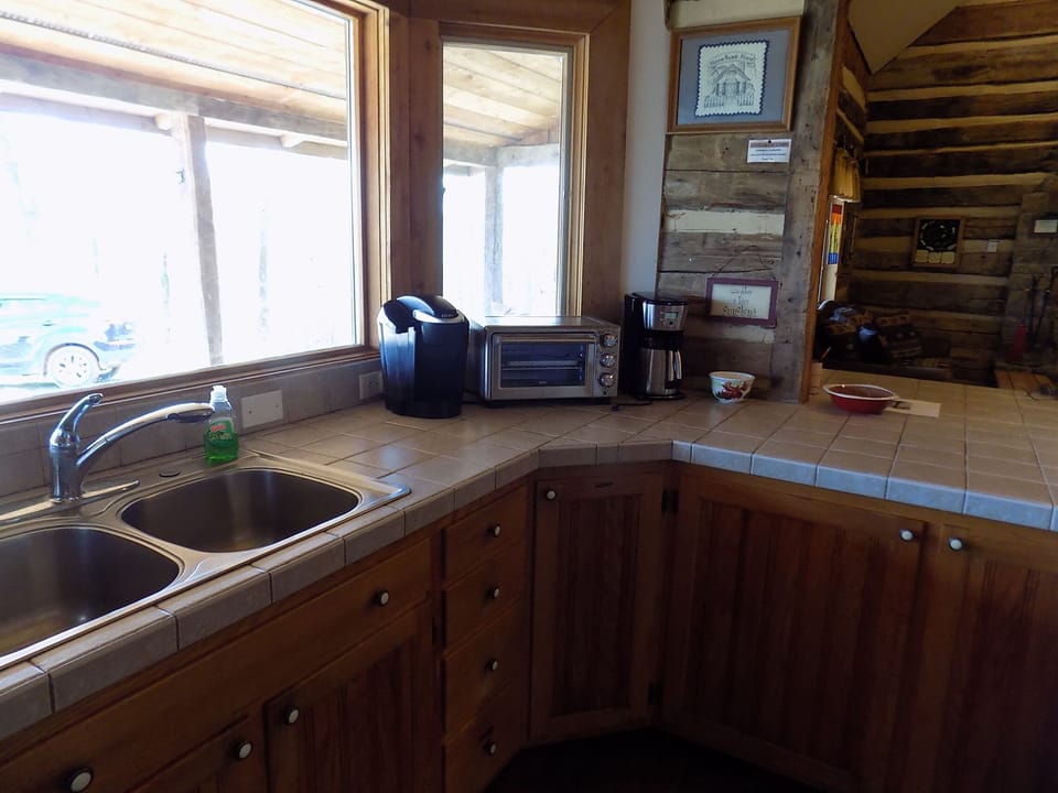 Kitchen Toaster & Coffee Makers
