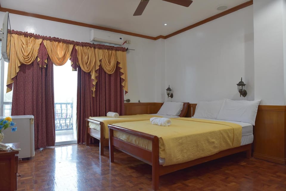 In-room safe, desk, WiFi (free), bed sheets