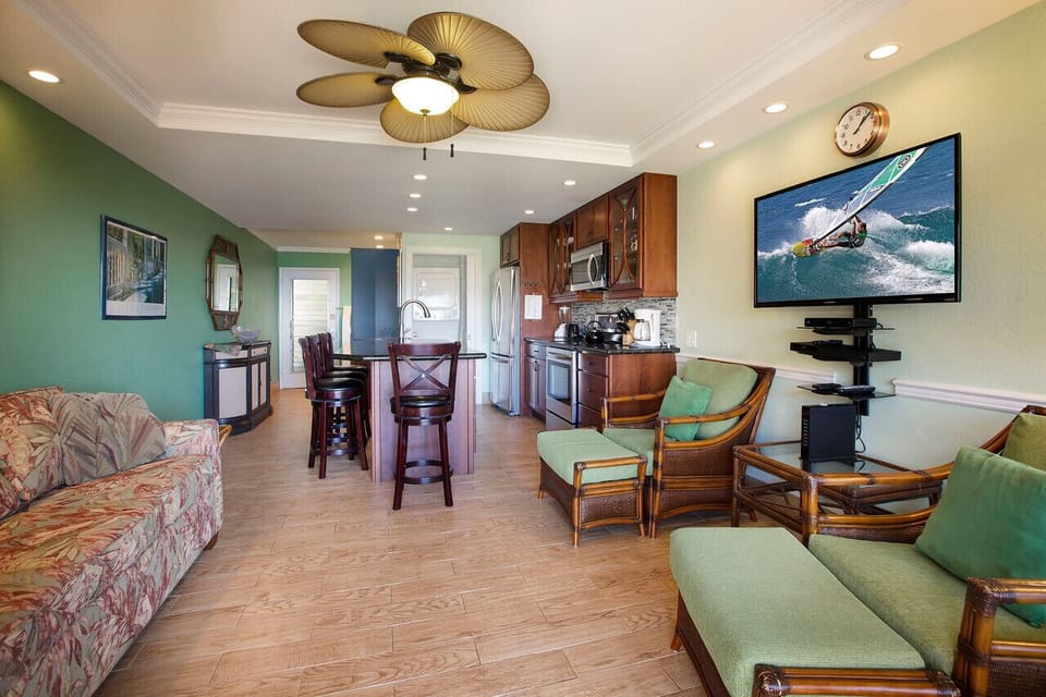 Kahana Sunset D6- Living Room