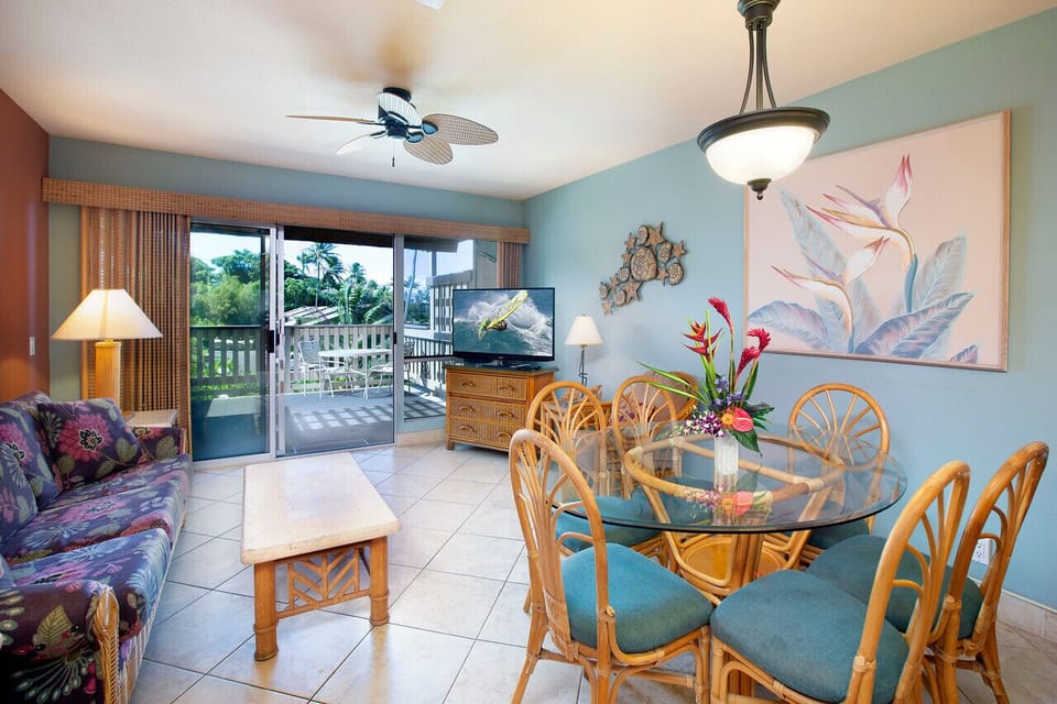 Kahana Sunset B3 -View of Living Room