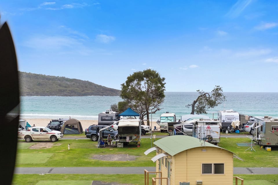 3 Bedroom Seaview Beach House | Iron/ironing board, WiFi (free), bed sheets