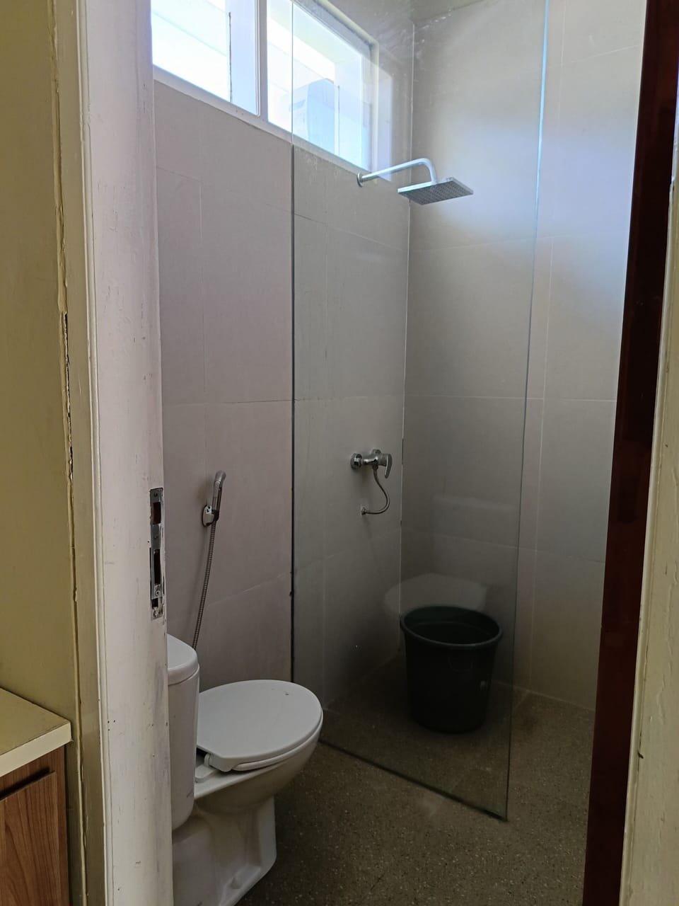 Standard Twin Room | Bathroom | Shower