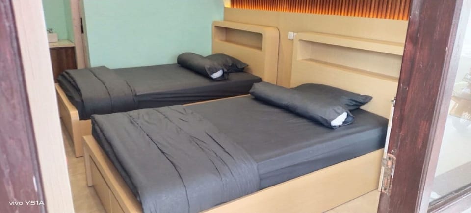 Standard Twin Room | Soundproofing