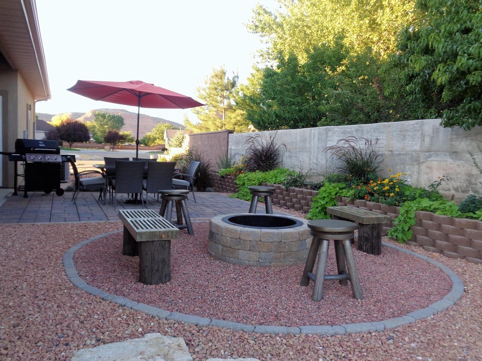 east side patio/fire pit, shaded in the afternoon, good view of Kanab redrock