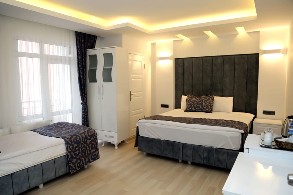 Standard Double Bed and Single Bed Room | Premium bedding, minibar (some free items), desk, laptop workspace