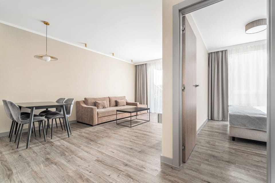 Apartament z 1 sypialnia | Premium bedding, in-room safe, laptop workspace, blackout drapes