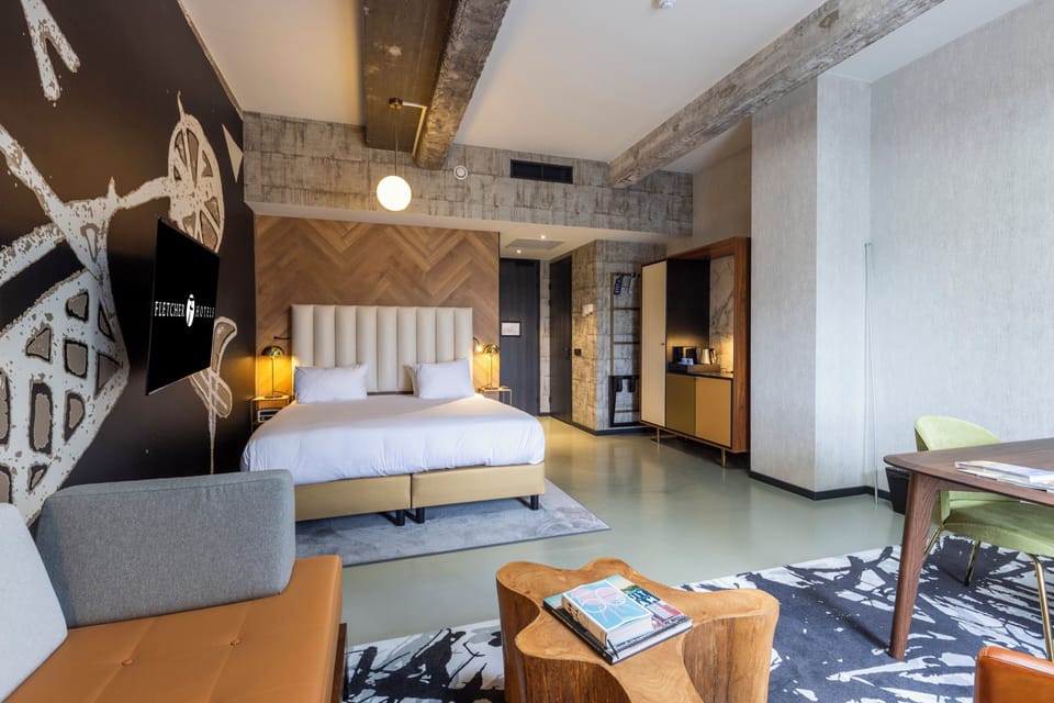 Luxury Double Room | In-room safe, desk, iron/ironing board, free WiFi