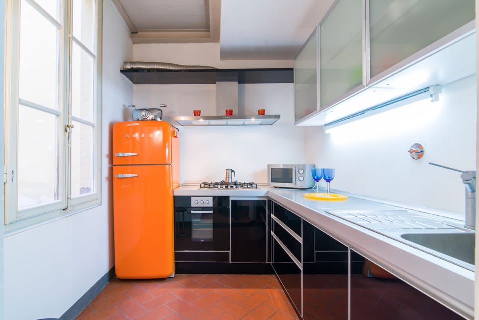 Duplex, 2 Bedrooms | Private kitchen | Full-size fridge, microwave, oven, stovetop