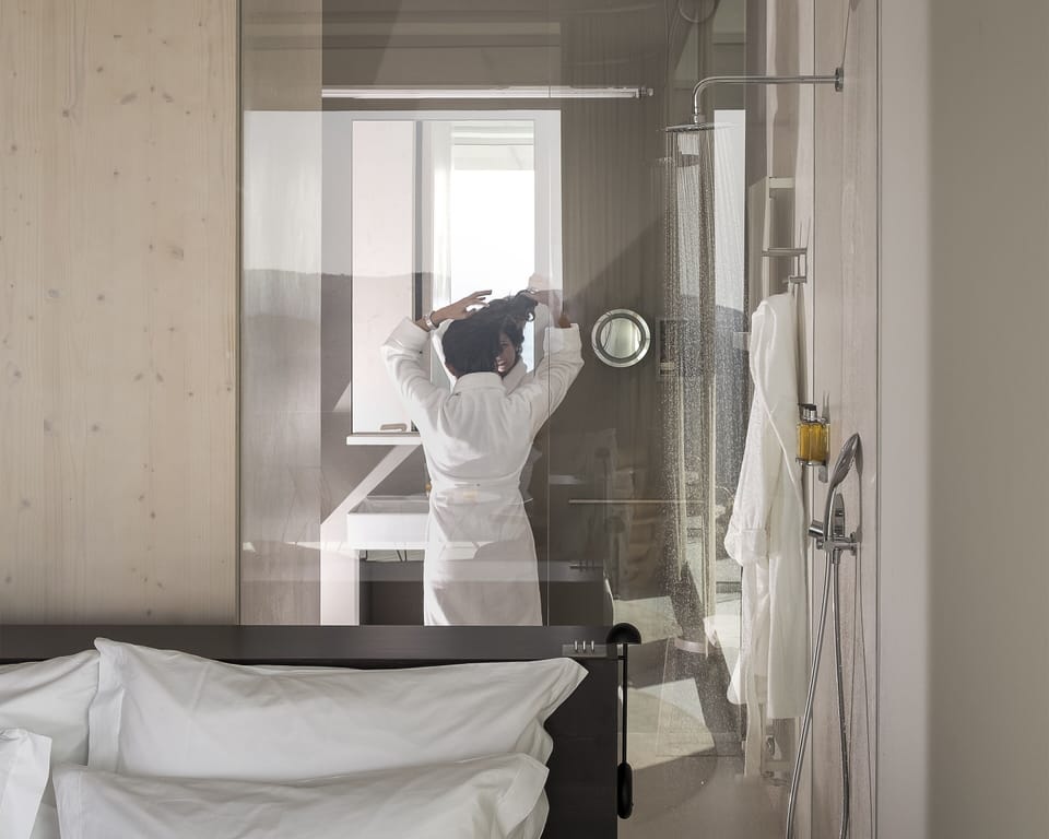 Premium Panorama Plus | Bathroom | Shower, free toiletries, hair dryer, bathrobes