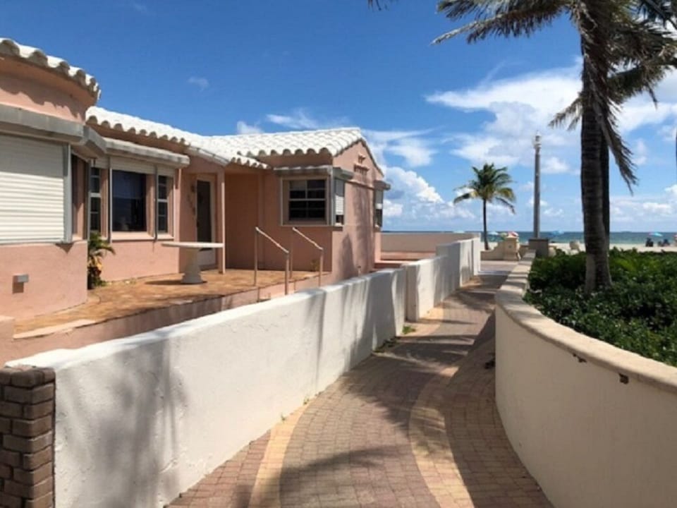 Front of home toward the boardwalk