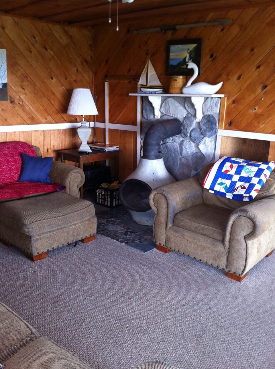 Living Room / Fire place.