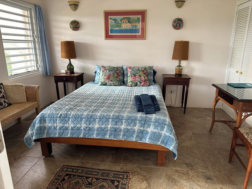 Comfortable Queen Bed