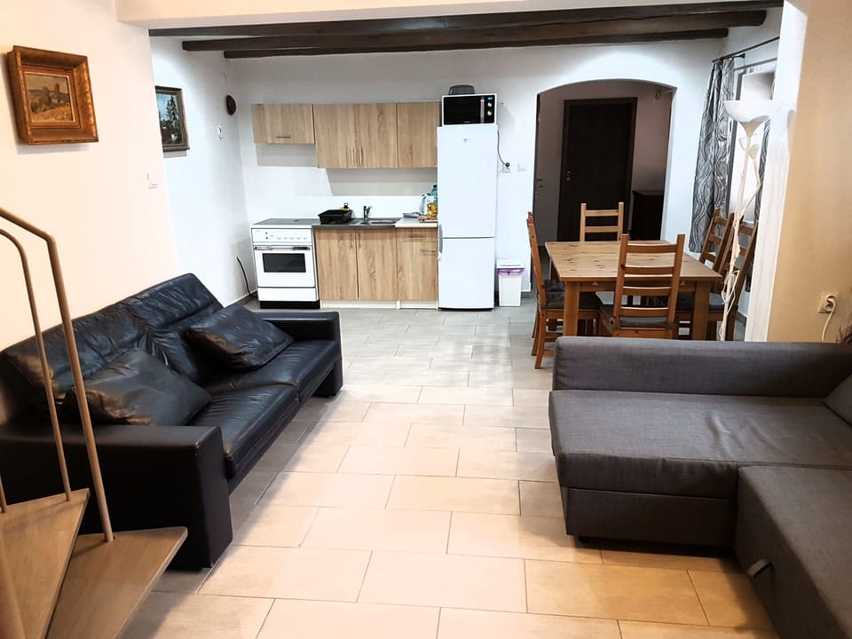 City House, Non Smoking, City View | Living room | TV