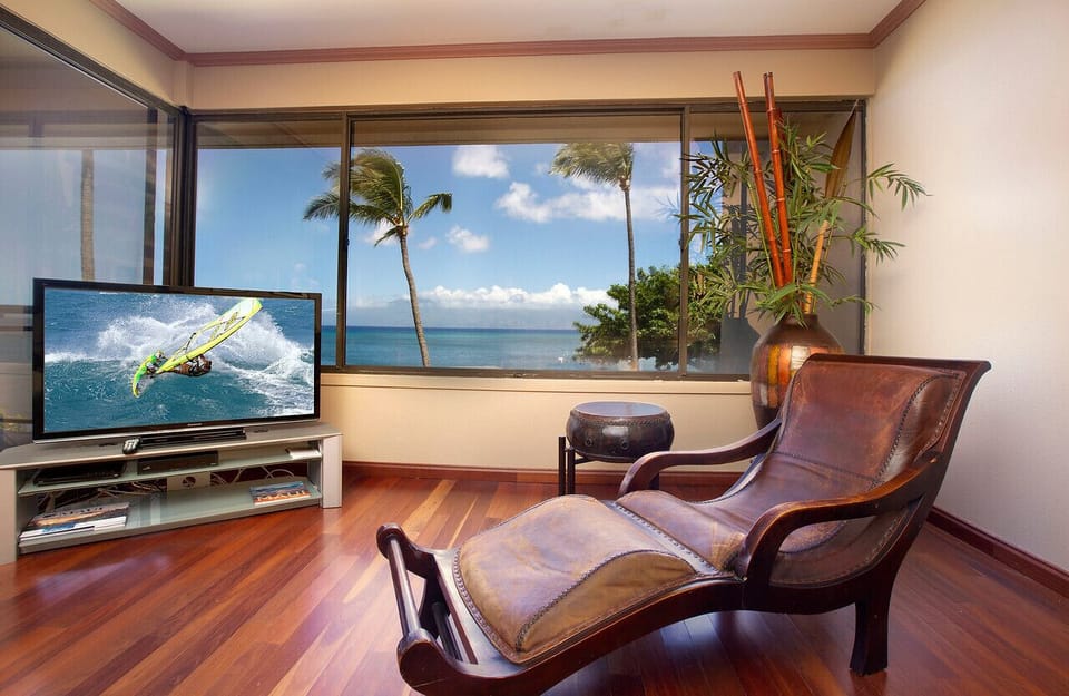 Sands of Kahana 215 - Living Room