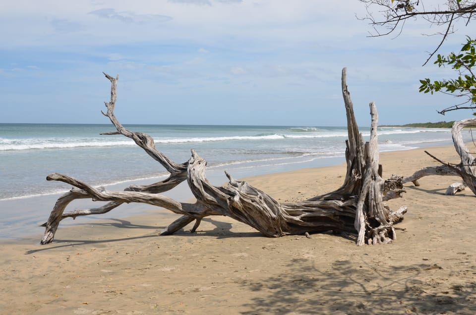 The villa is located close to several  beach areas and numerous surf breaks