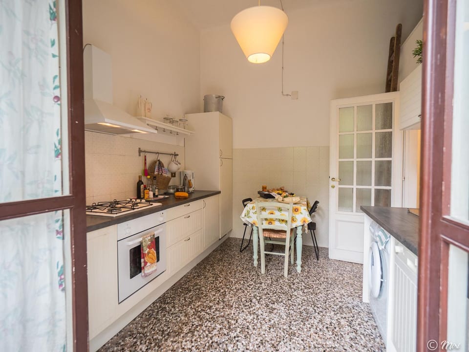 Apartment, 5 Bedrooms, 2 Bathrooms, Beachside | Private kitchen | Fridge, microwave, oven, stovetop