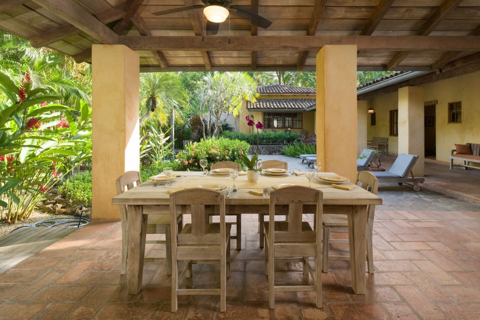 Dining Area/ Patio