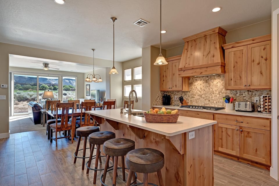 House, Multiple Beds, Mountain View (I Could Live Here) | Private kitchen | Fridge, microwave, oven, stovetop