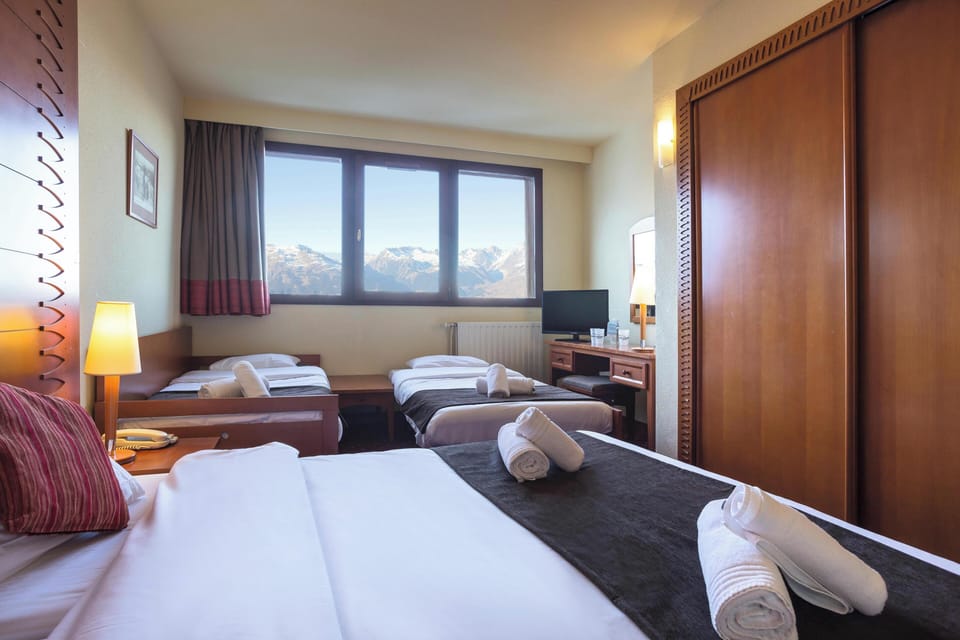 In-room safe, desk, blackout drapes, free WiFi