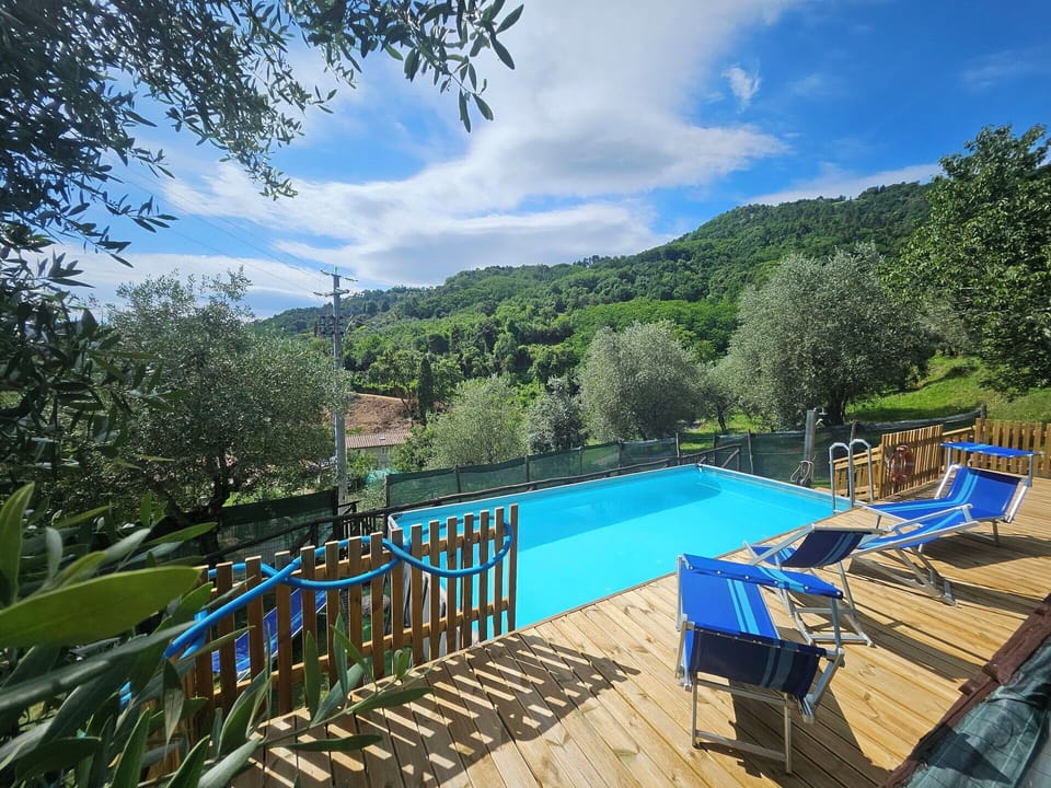 Swimming Pool, Fence, Leisure, Eco Hotel, Resort, Outdoor Furniture, Resort Town