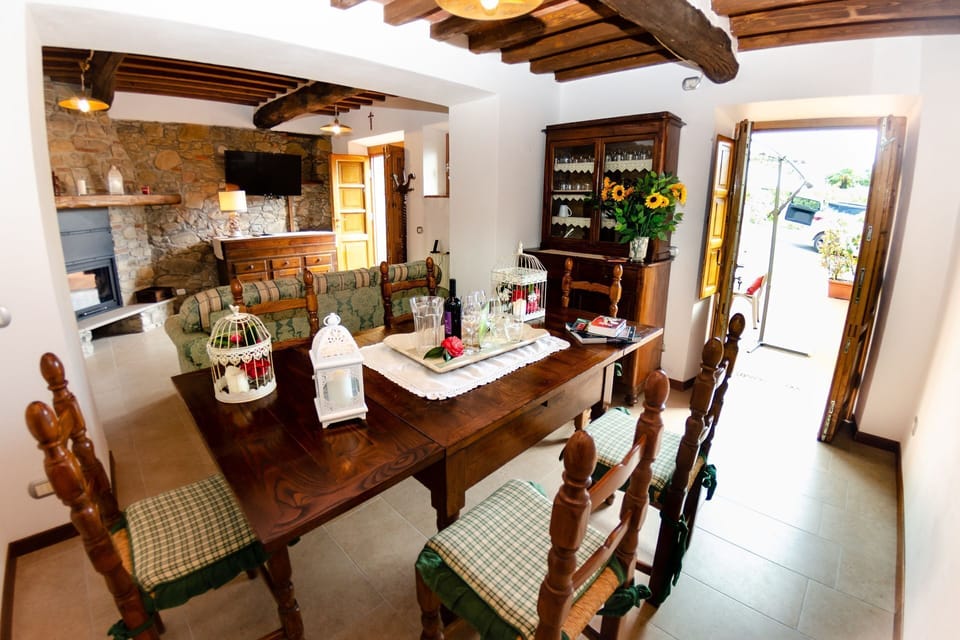 Property, Room, Building, Dining Room, Furniture, House, Table, Interior Design, Real Estate, Ceiling