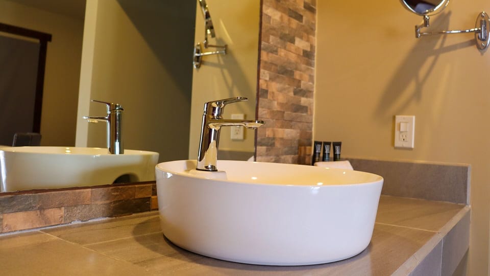 1 bedroom, premium bedding, pillowtop beds, in-room safe