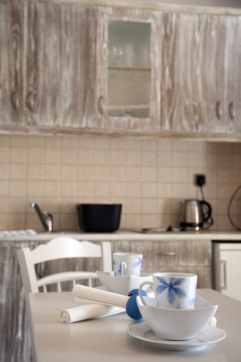 Exclusive Apartment | Private kitchen | Fridge, stovetop, coffee/tea maker, electric kettle