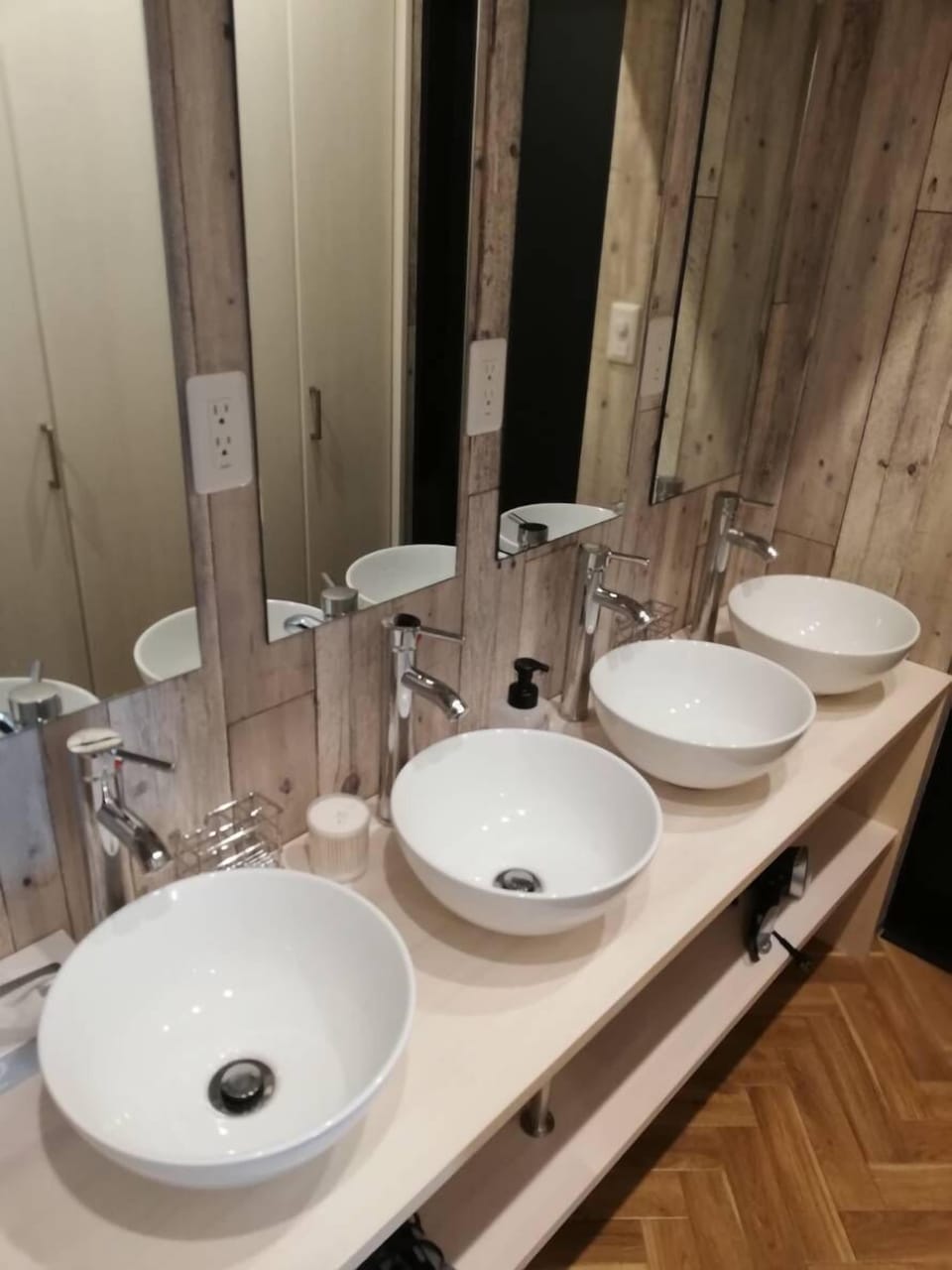 Free toiletries, hair dryer, slippers, bidet
