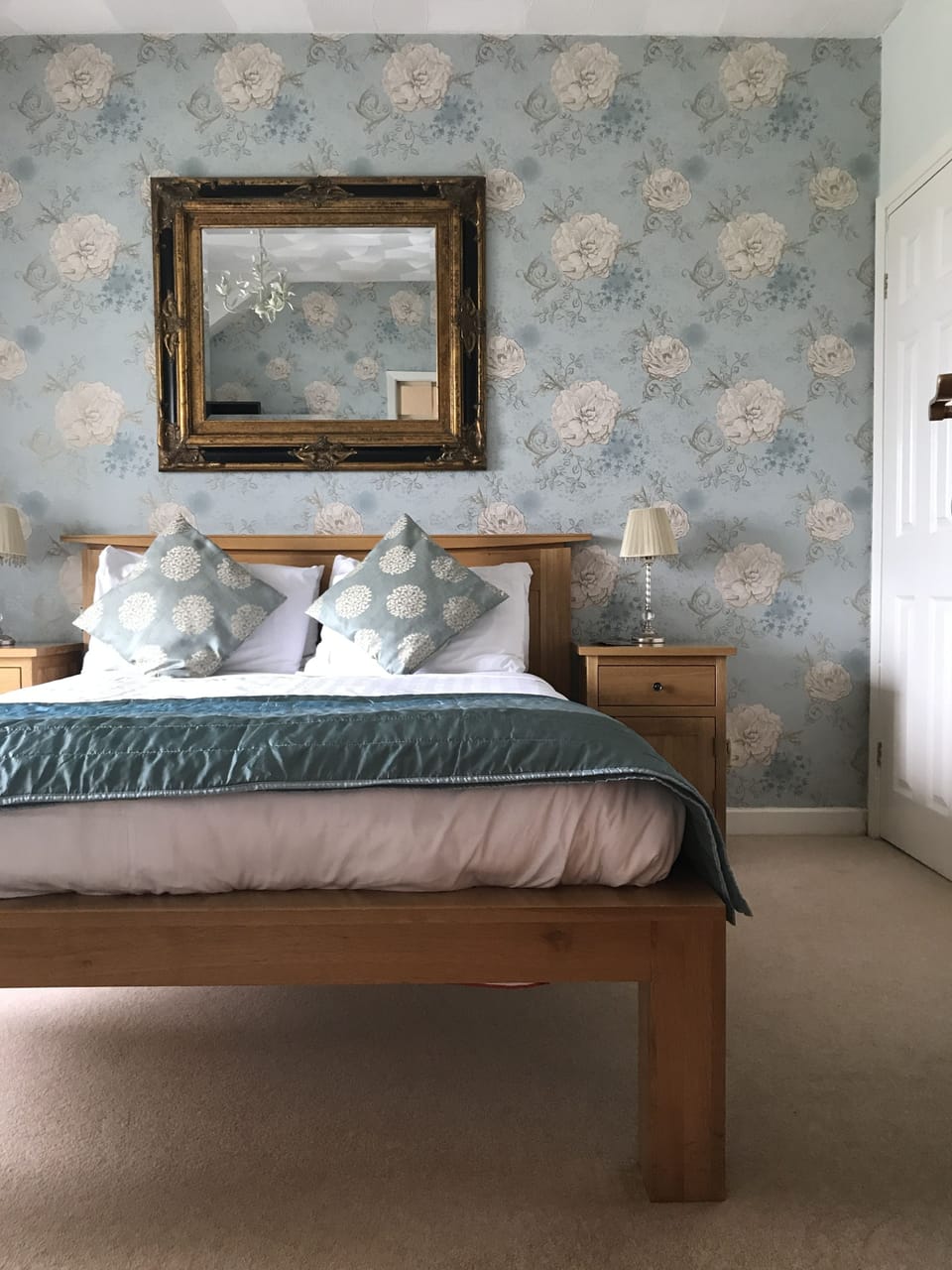 Double Room | Iron/ironing board, free cribs/infant beds, free WiFi, bed sheets