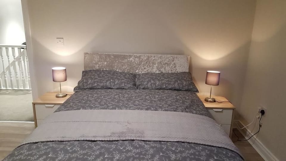 Desk, laptop workspace, blackout drapes, free WiFi