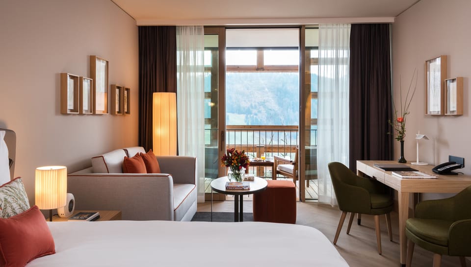 Premium bedding, free minibar, in-room safe, desk