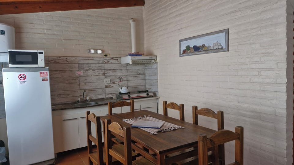 Bungalow, 2 Bedrooms, Garden View | Private kitchen | Microwave, cookware/dishes/utensils