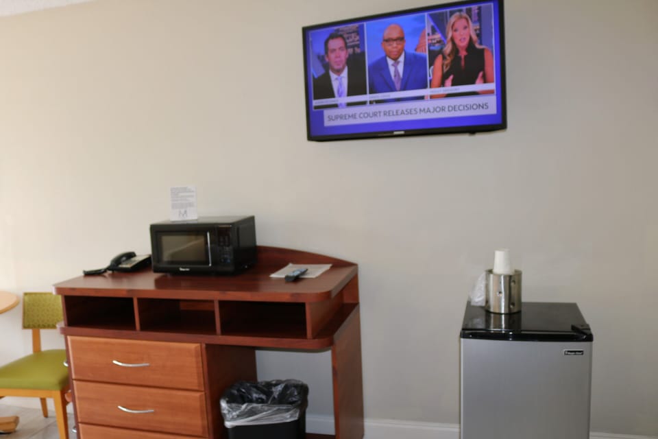Premium bedding, pillowtop beds, in-room safe, laptop workspace