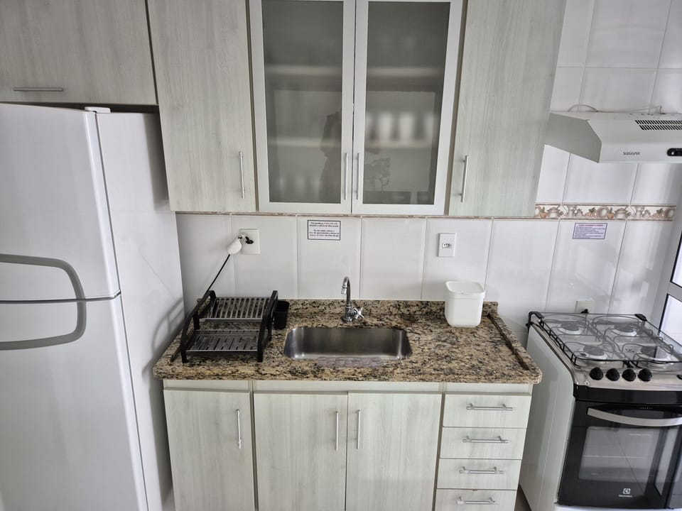 Standard Apartment, Multiple Beds, Smoking | Private kitchen | Fridge, microwave, oven, cookware/dishes/utensils