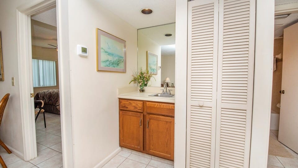 Wet Bar