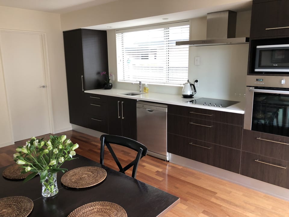 Spacious kitchen dining area