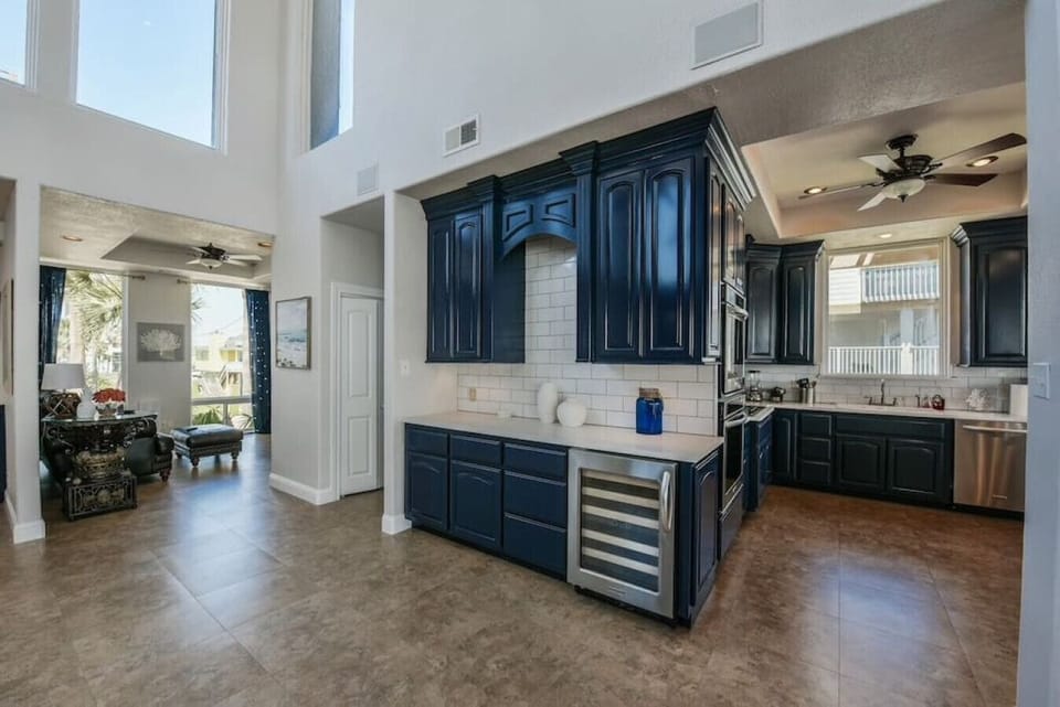 A kitchen perfect for preparing meals for the family!
