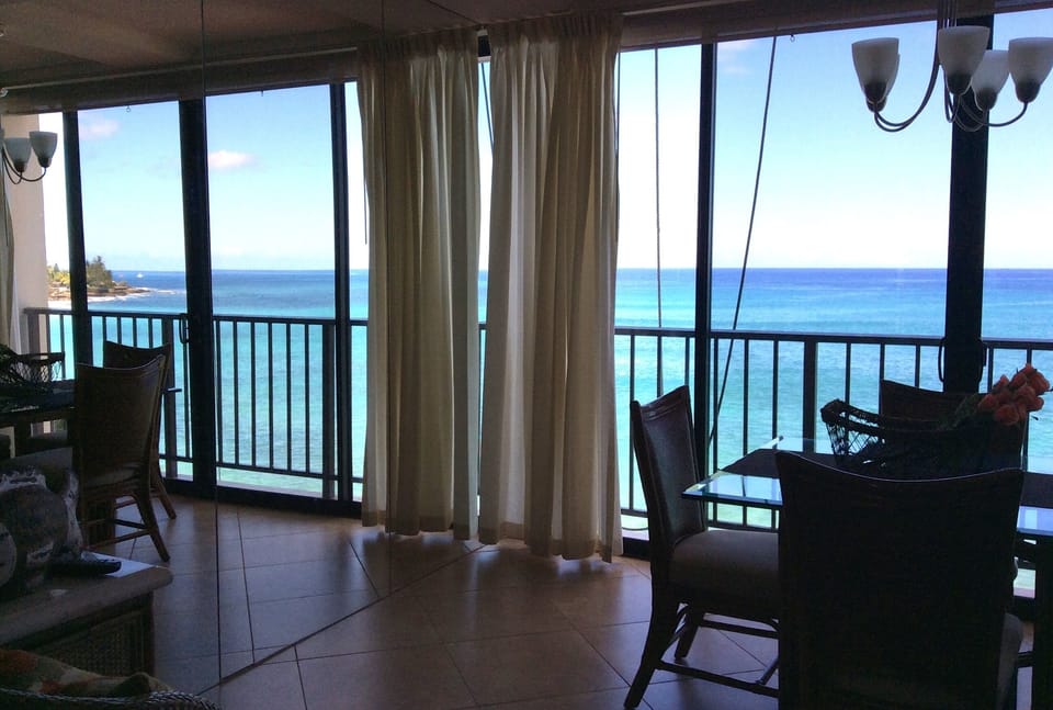 "Unique Upgrade of Wall Mirrors reflecting a second Ocean View from the Condo"